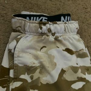 Camo Nike Dri -Fit Standard Fit Size Large